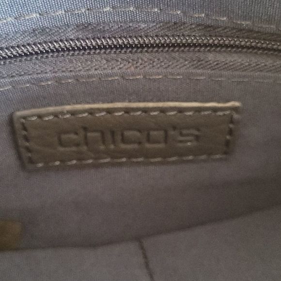 *NEW* Chico's Black & Silver Jubilee Fringe Crossbody Clutch - Picture 6 of 10